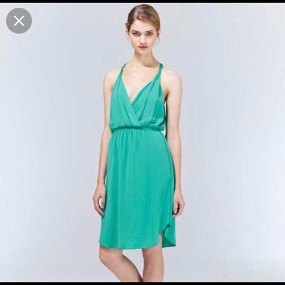 Aritzia crepe hot pink dress - Picture 4 of 4